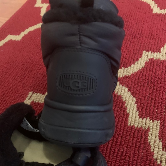 UGG Lakesider Zip Puff Ankle Boots (Black) - Picture 6 of 6